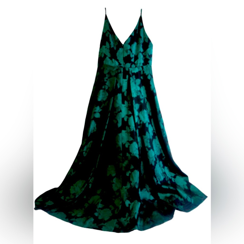 Description
Calvin Klein Floral Print Gown Emerald Green New with Tag